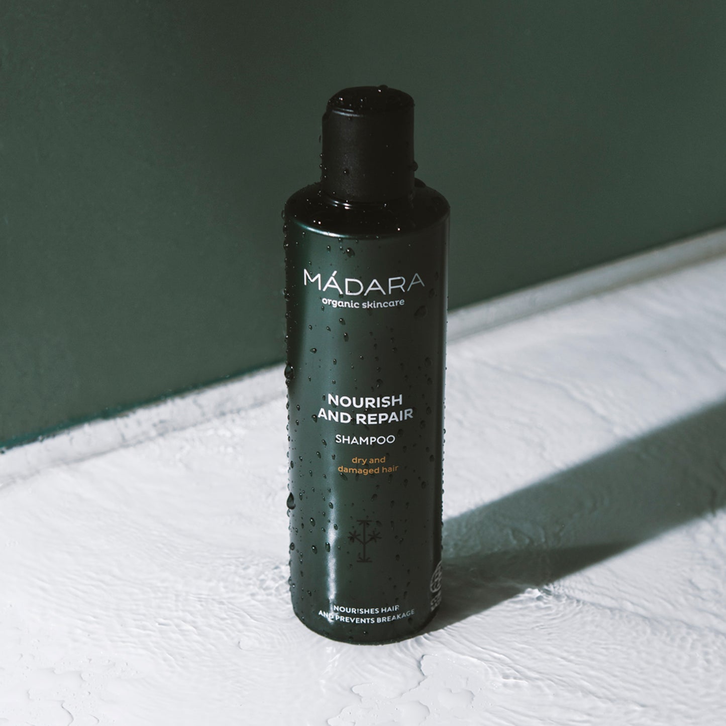 MÁDARA Nourish and Repair shampoo 250ml