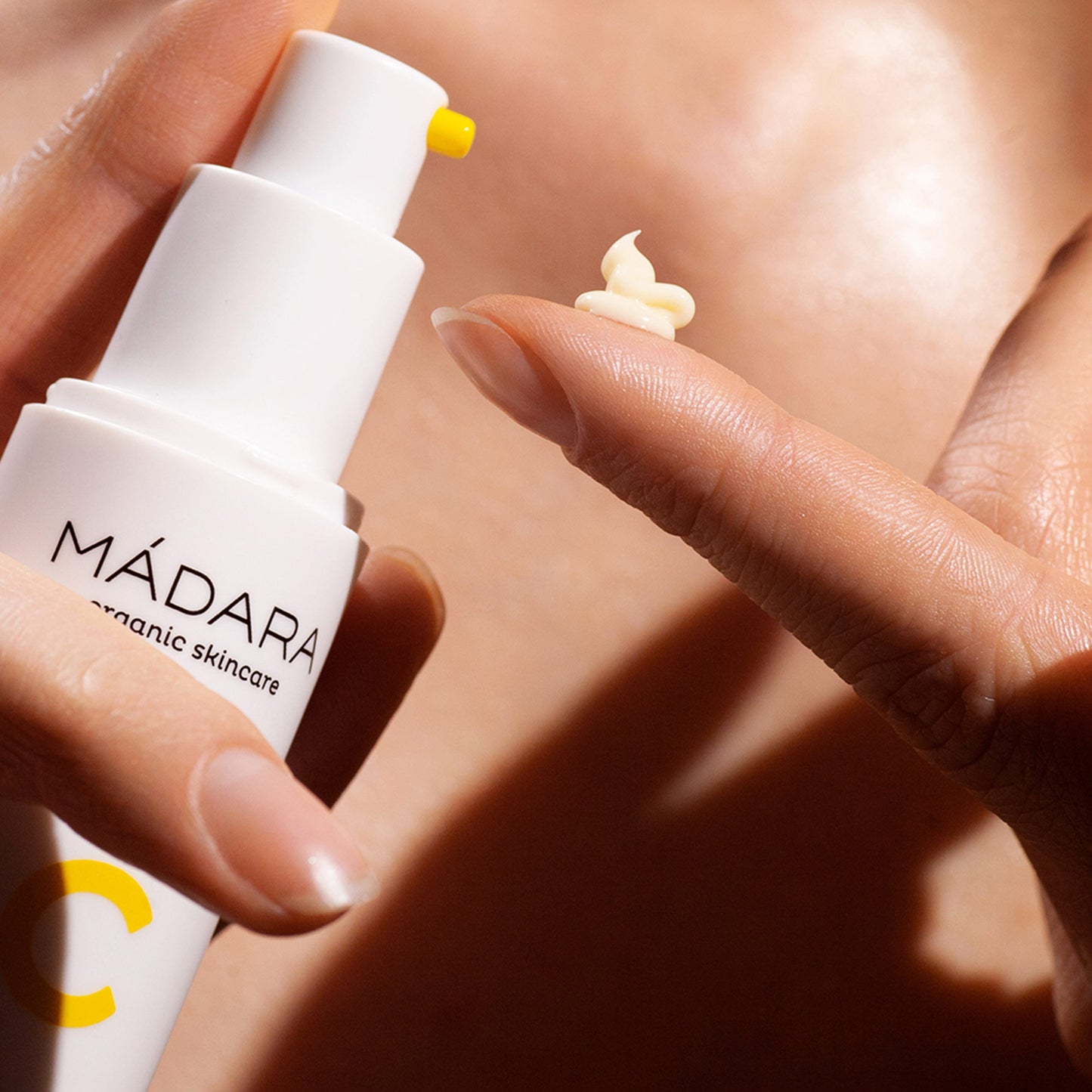 MÁDARA Vitamin C Illuminating Recovery Cream 50ml