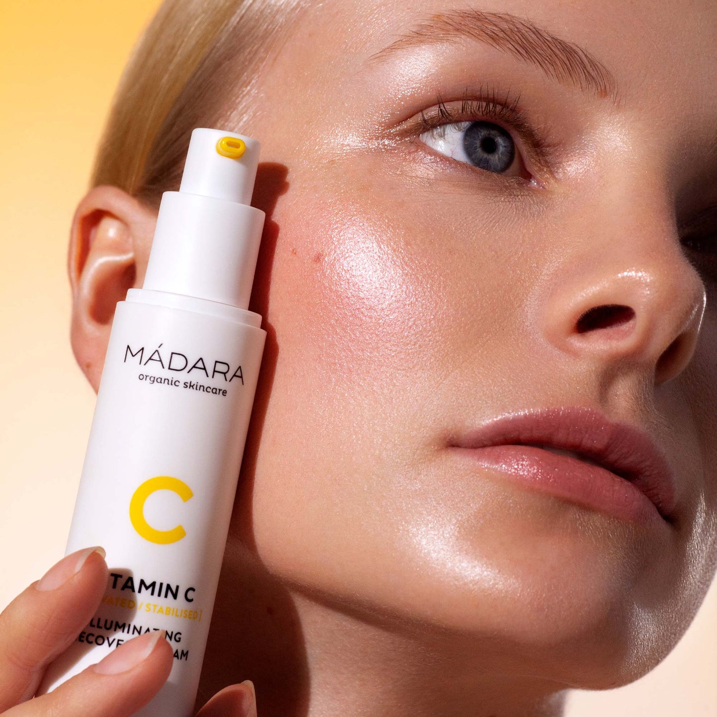 MÁDARA Vitamin C Illuminating Recovery Cream 50ml