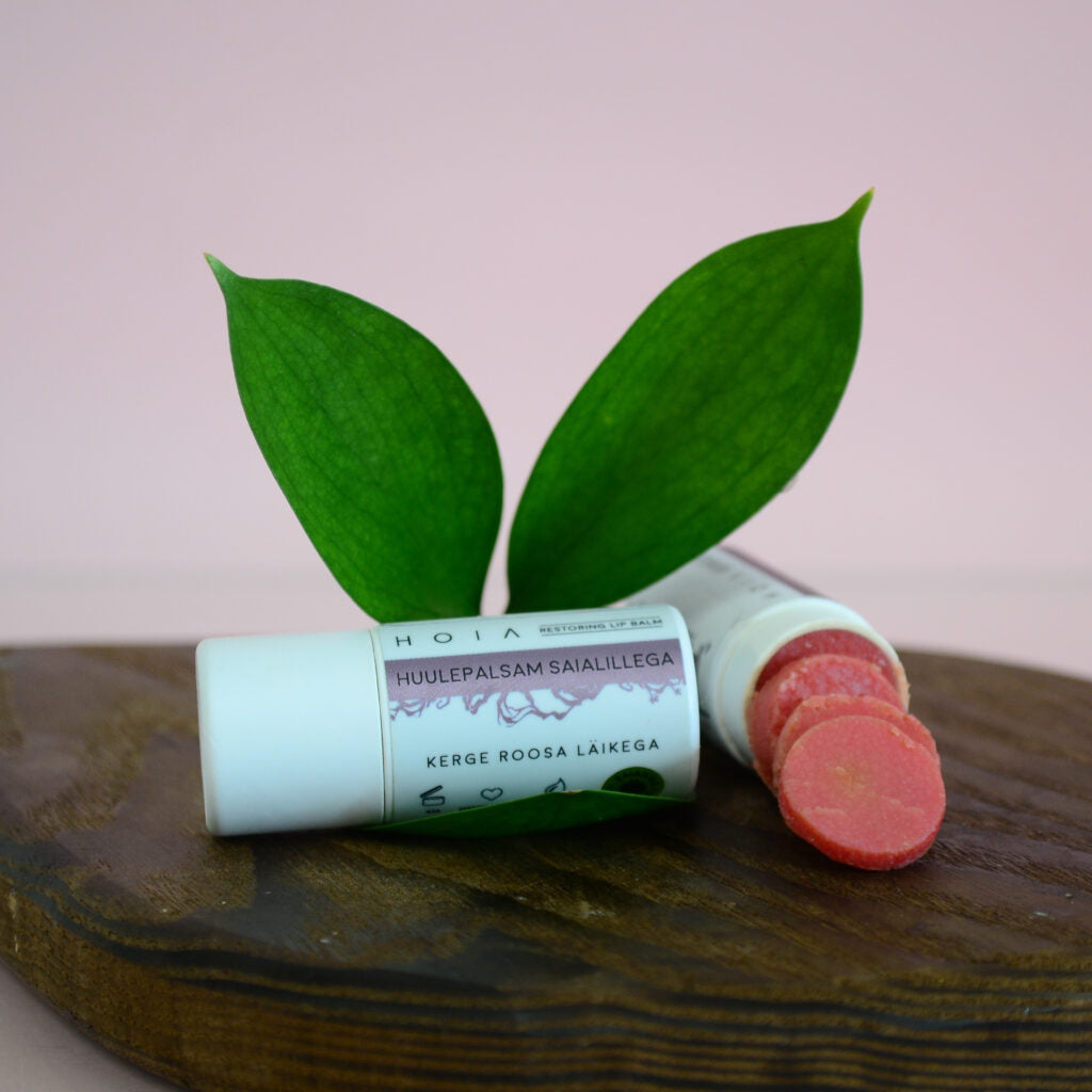 HOIA Restoring Shimmering Lip Balm with Marigold 5,5ml