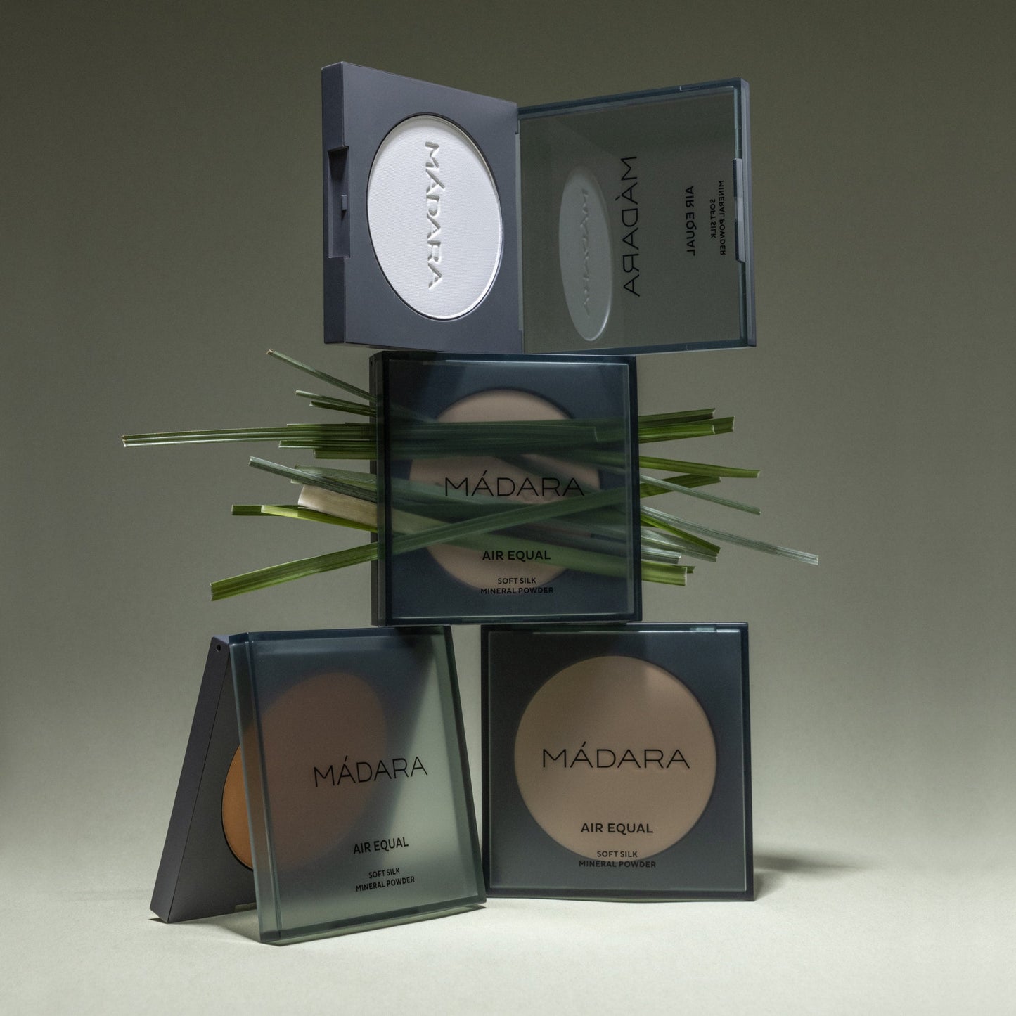 MÁDARA Air Equal Soft Silk Mineral Powder, 2 Fair, 9g - bioskina