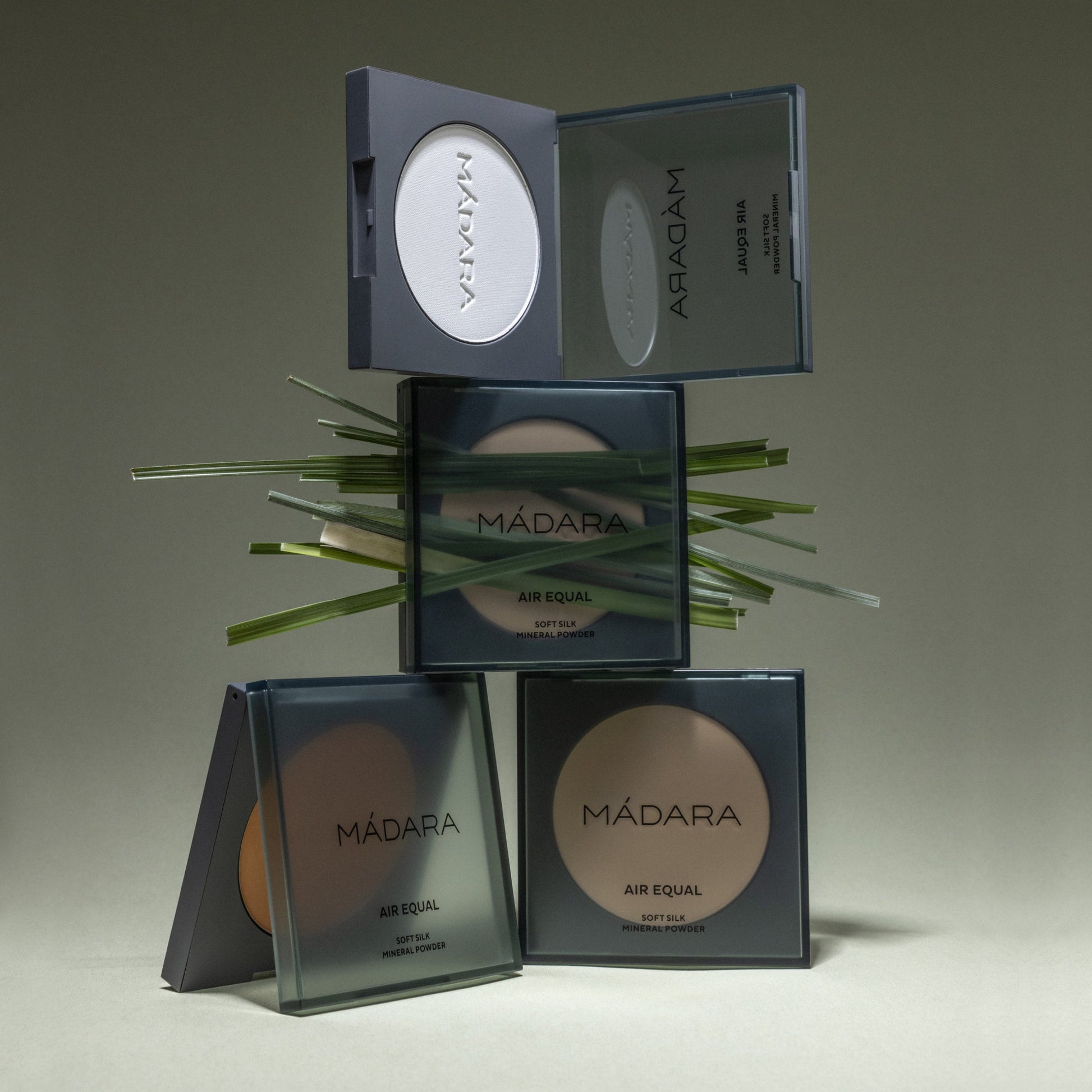 MÁDARA Air Equal Soft Silk Mineral Powder, 2 Fair, 9g - bioskina