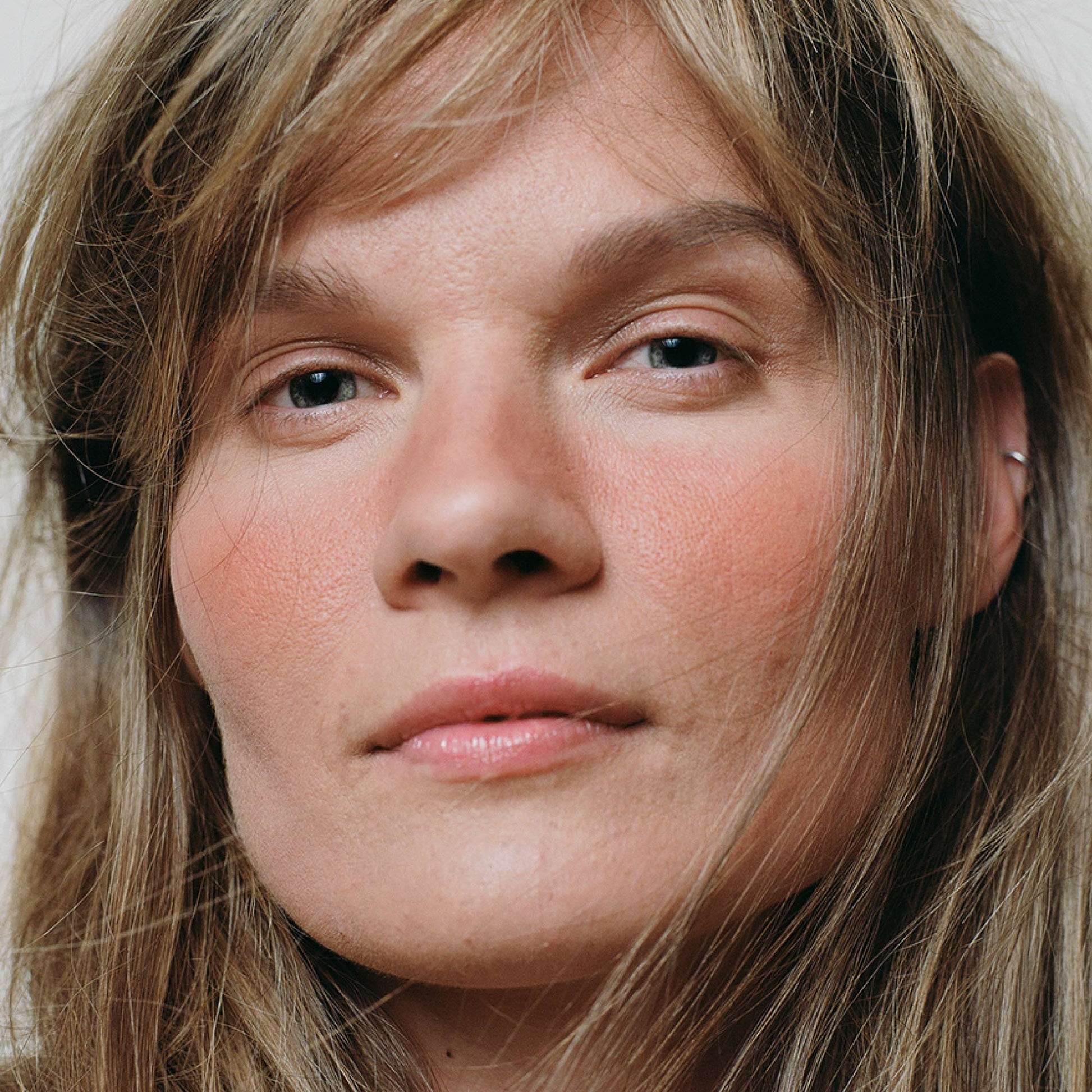 MÁDARA Magnetic Blush Mineral Cheek Blusher, 1 Fierce Flame, 6g - bioskina