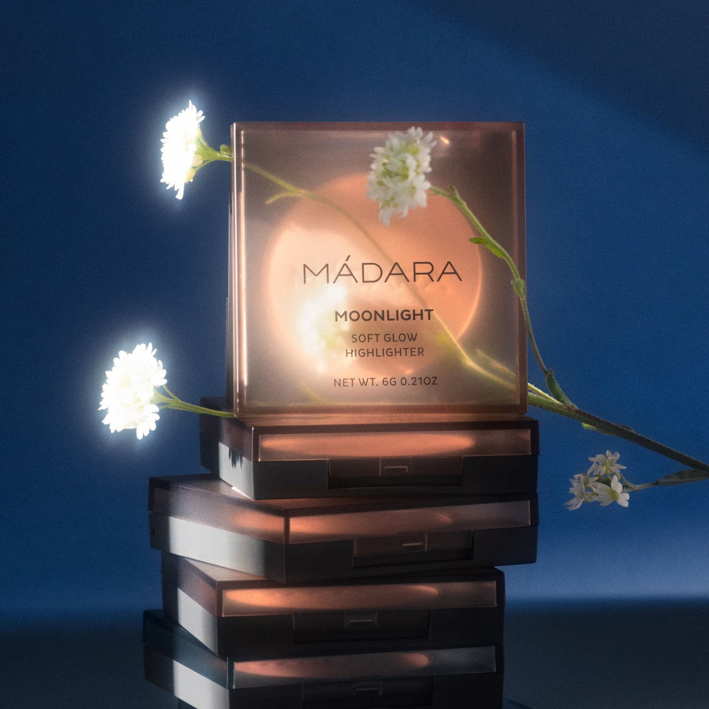 MÁDARA Moonlight Soft Glow Mineral Highlighter, 1 Stardust 6g - bioskina