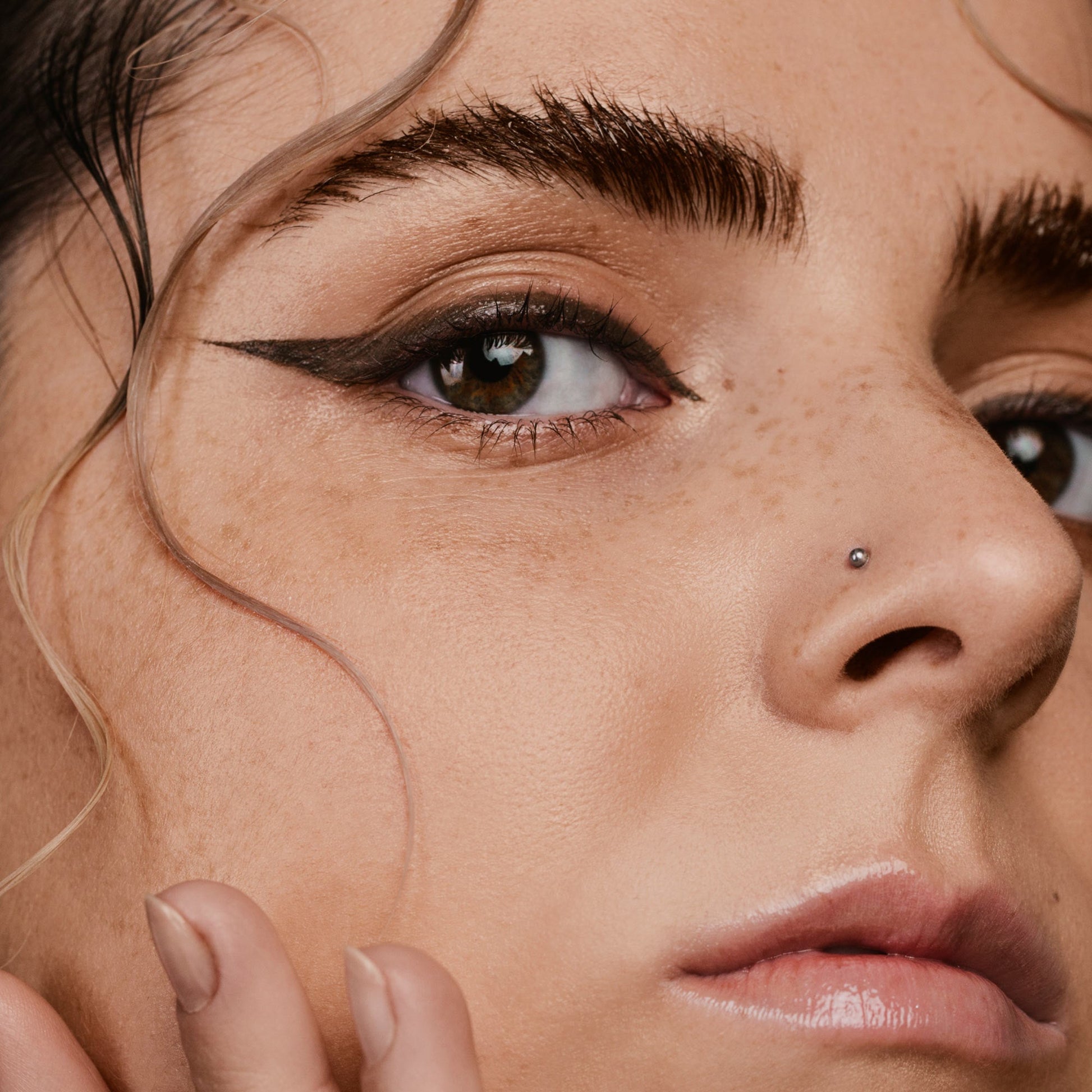 MÁDARA The Eye Pencil Brown 1g - bioskina