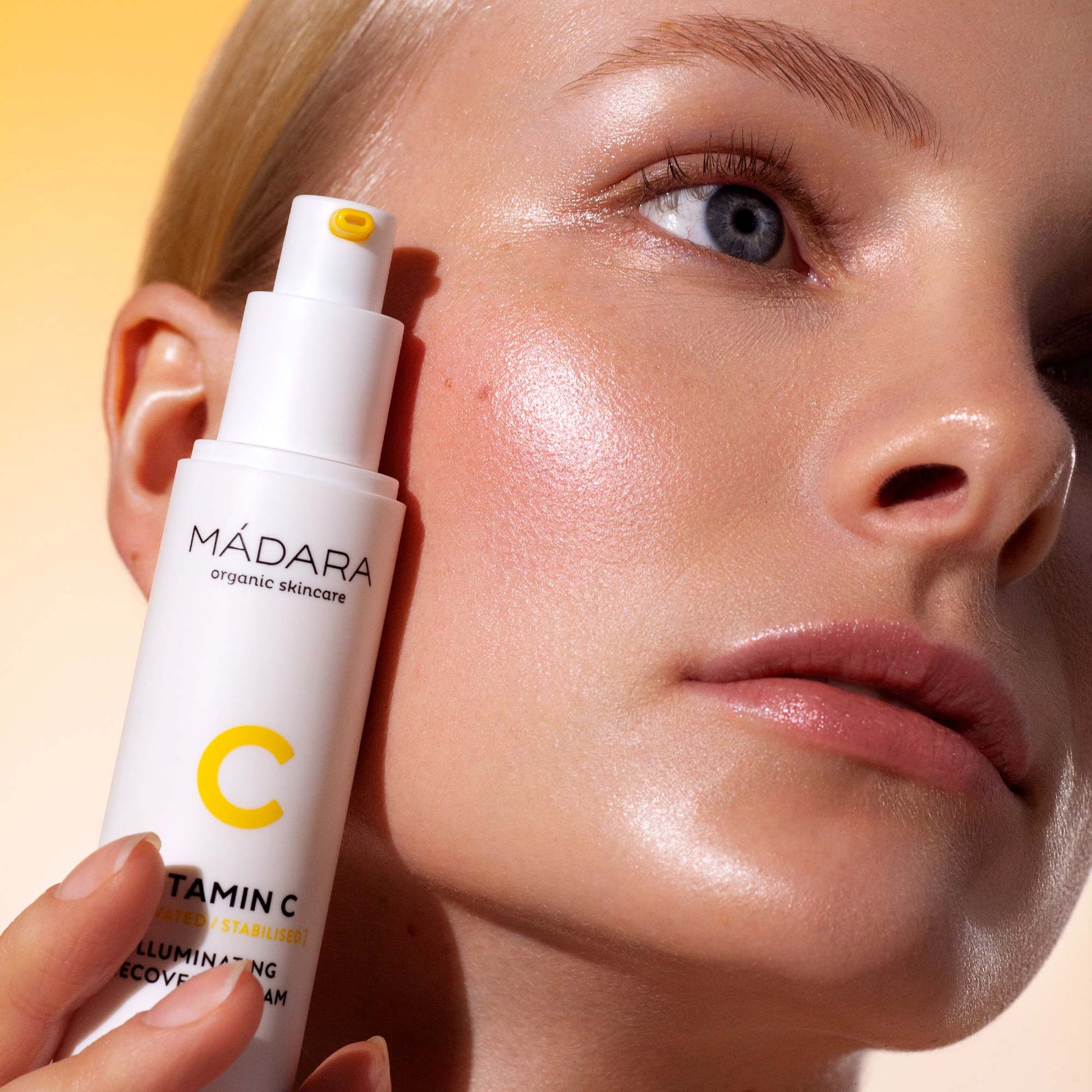 MÁDARA Vitamin C Illuminating Recovery Cream 50ml - bioskina