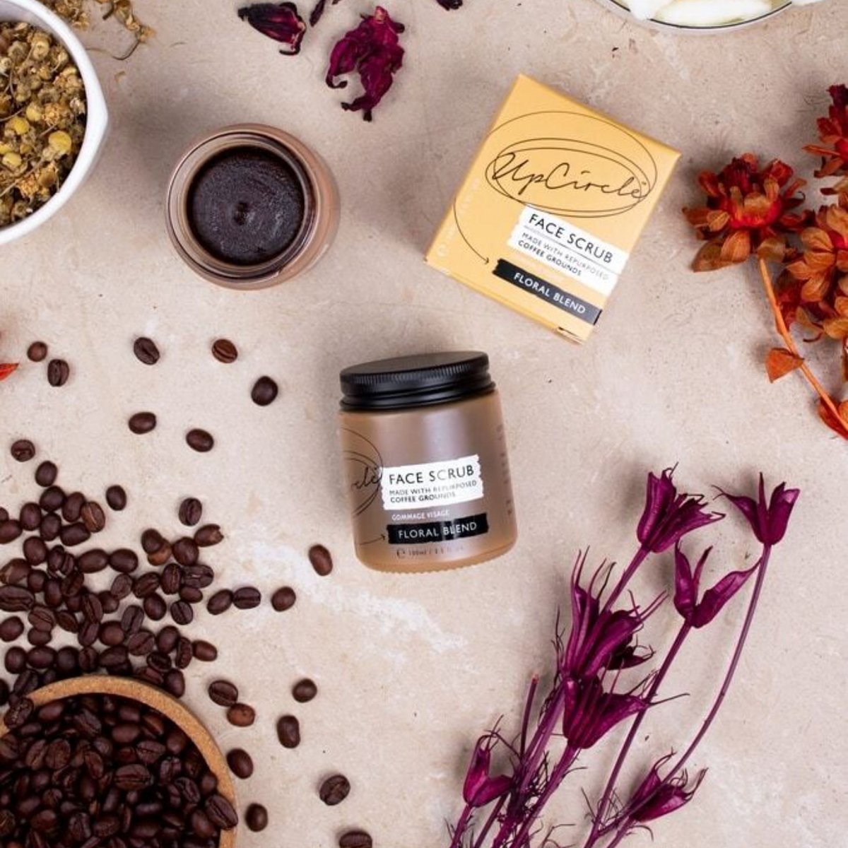 UpCircle Beauty Face Scrub with Coffee and Chamomile - Floral Blend 100ml - bioskina